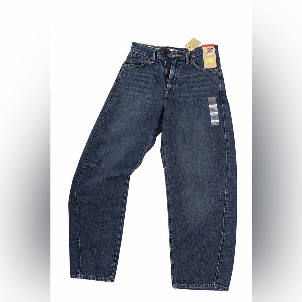 Levi’s cinch barrel in Classic Blue Women's Jeans in size, 27 , 28 , 29 , 30, 32 - Picture 6 of 6